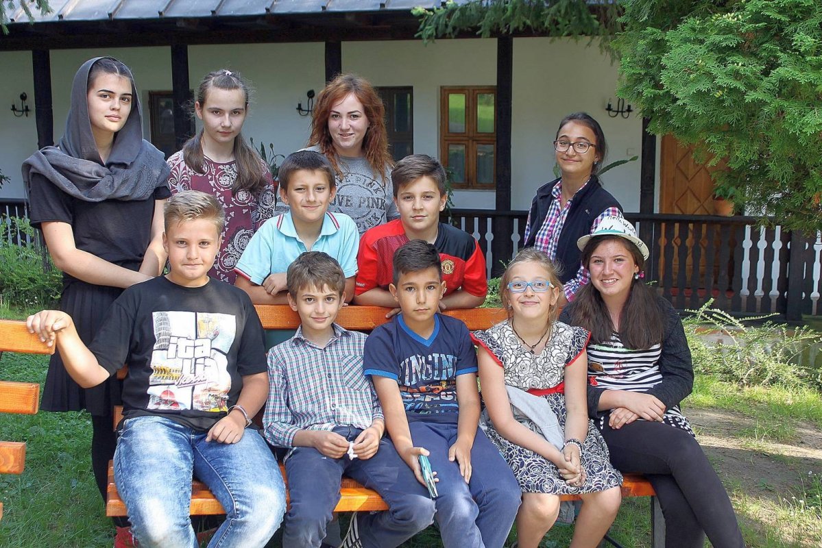 Tabără pentru copii  la Mănăstirea Robaia 56964