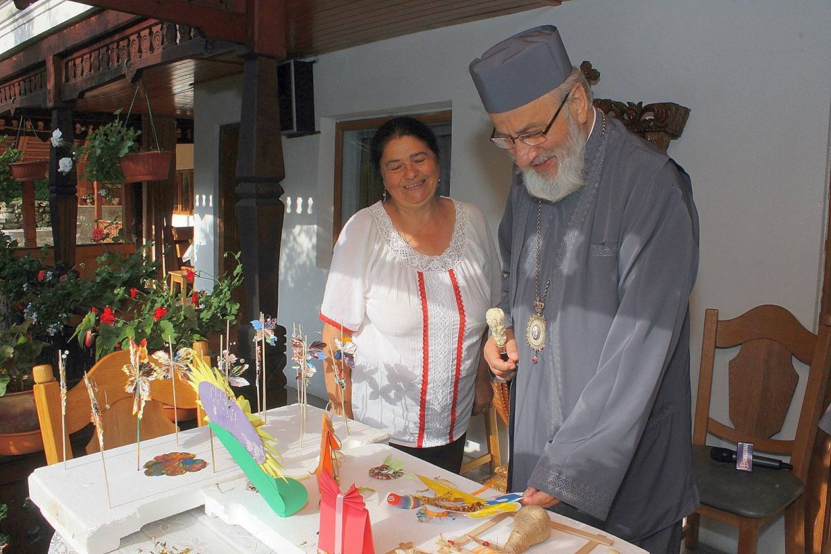 Tabără pentru copii  la Mănăstirea Robaia 56967