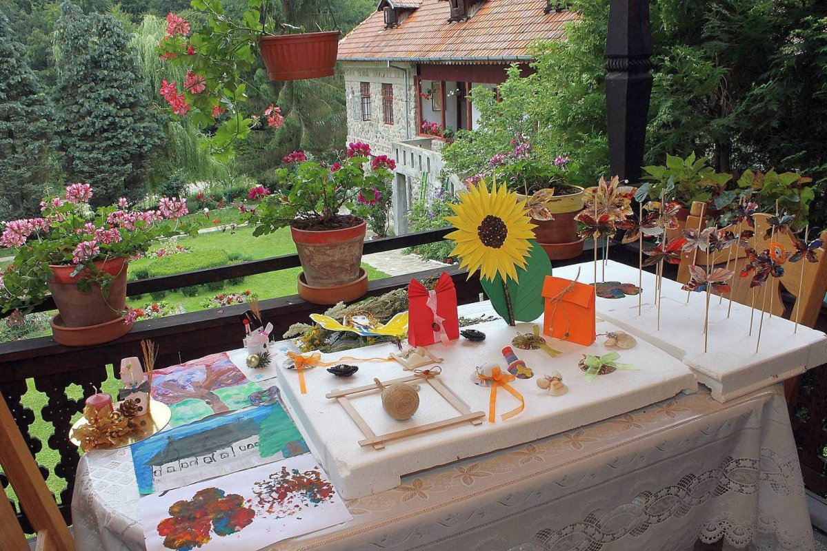 Tabără pentru copii  la Mănăstirea Robaia 56968