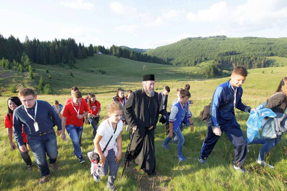 Tinerii ortodocși la „Întâlnirile din inima Maramureșului” 56907