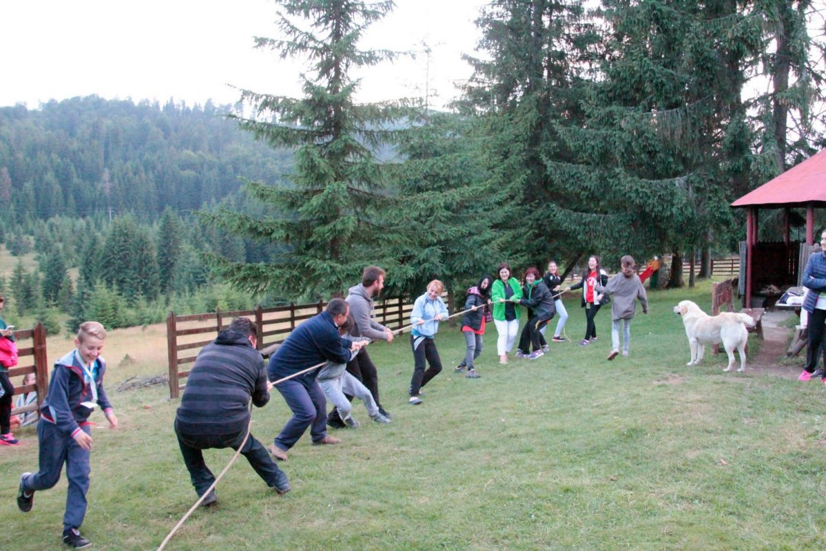 Tinerii ortodocși la „Întâlnirile din inima Maramureșului” 56910