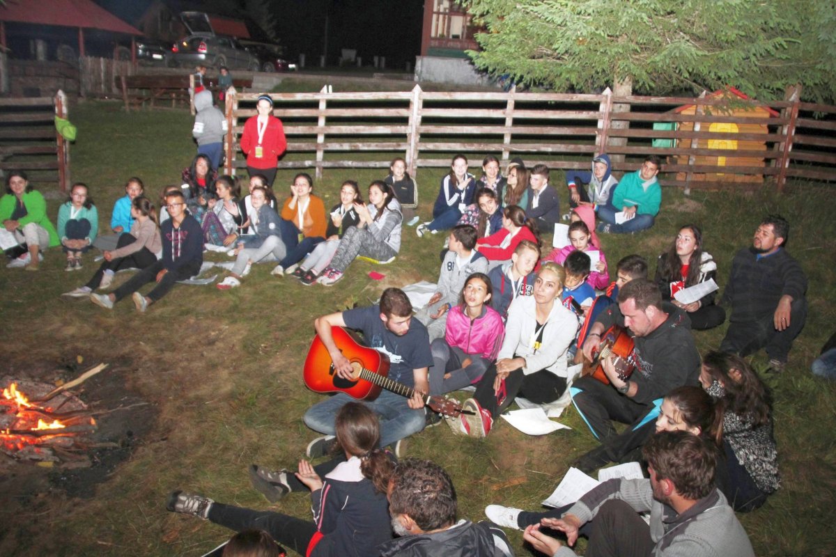 Tinerii ortodocși la „Întâlnirile din inima Maramureșului” 56911