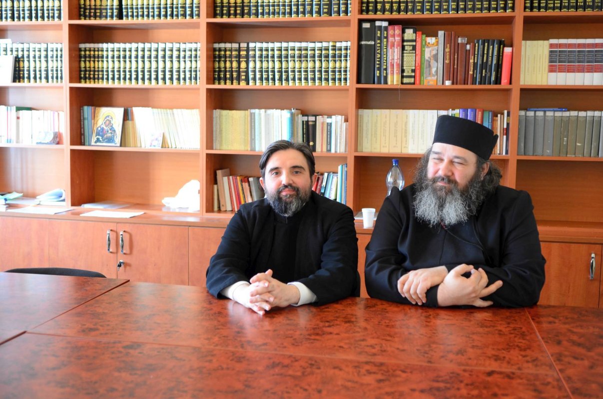 „Aici am început să fim oamenii lui Dumnezeu” 57124