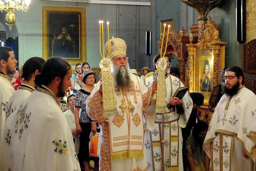 Biserica parohiei gorjene Şiacu a fost sfințită 56795