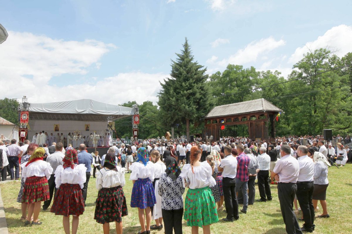 Sfinţiri şi slujiri arhiereşti în Duminica a 3-a după Rusalii 56783