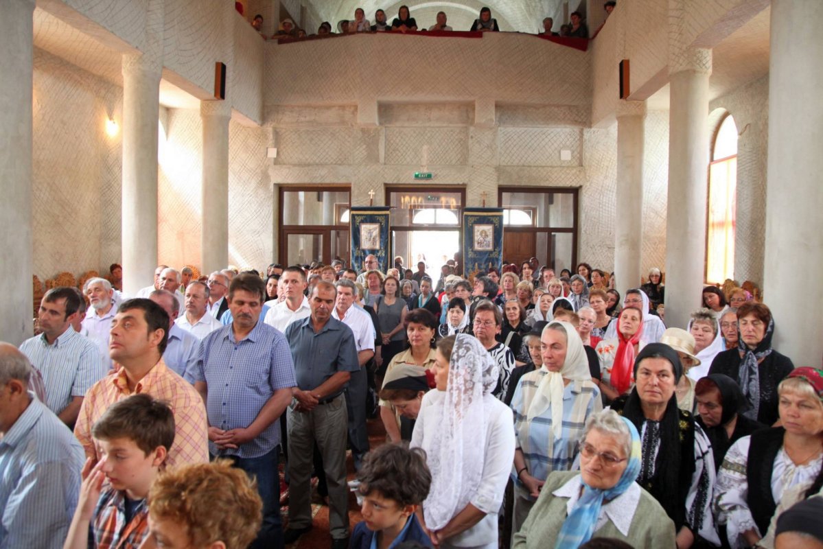 Sfinţiri şi slujiri arhiereşti în Duminica a 3-a după Rusalii 56784