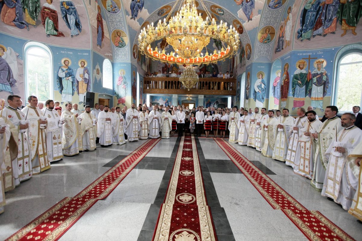 Sfinţiri şi slujiri arhiereşti în Duminica a 3-a după Rusalii 56791
