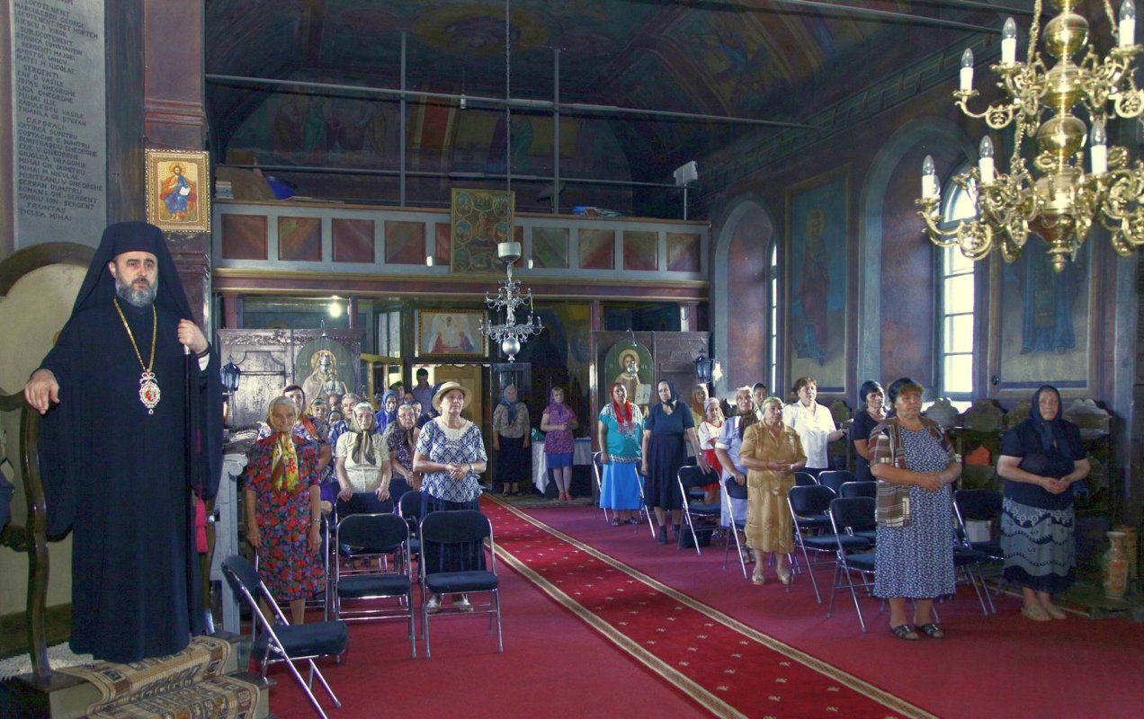 Vizite pastorale în trei parohii buzoiene 56830