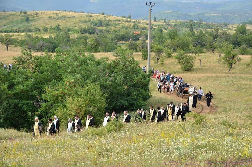 Liturghie arhierească  pe muntele Godeanu 56668