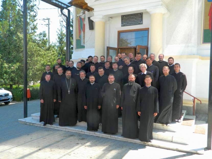 Şedinţa lunară a preoţilor Protoieriei Sascut 56654