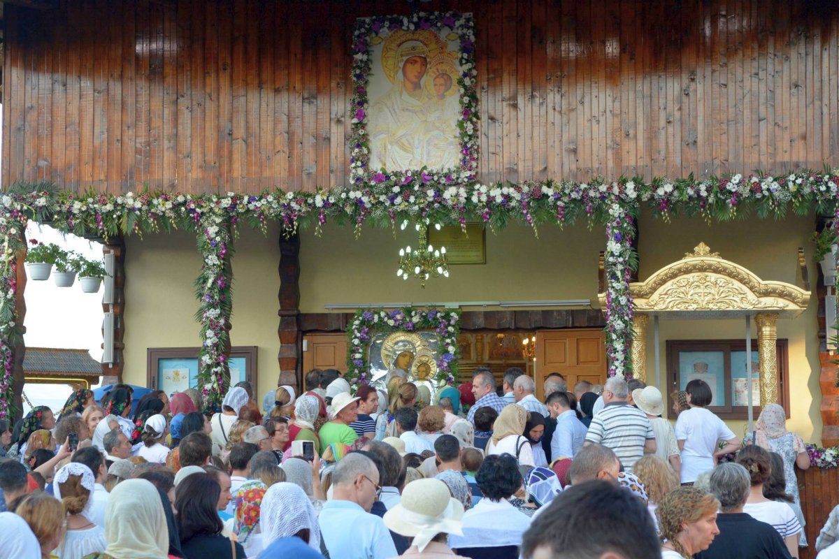 „Simţim prezenţa Duhului Sfânt cu noi” 56683