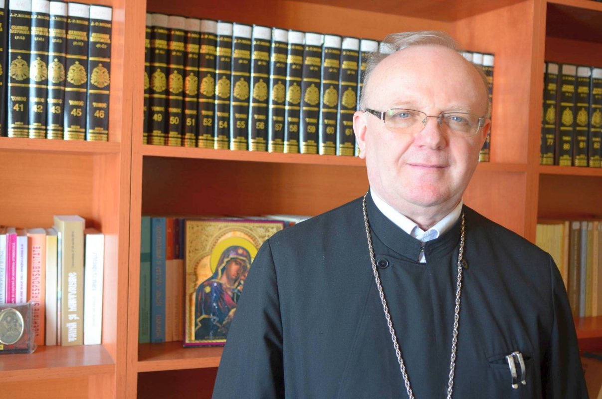 Tehnologia este bună, dacă tinerii nu se lasă înrobiți de ea 56681