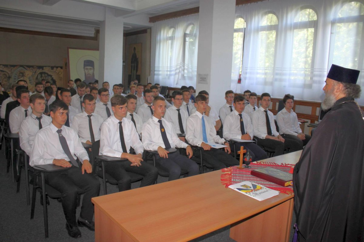 Binecuvântare pentru candidaţii facultăţilor de teologie 56525