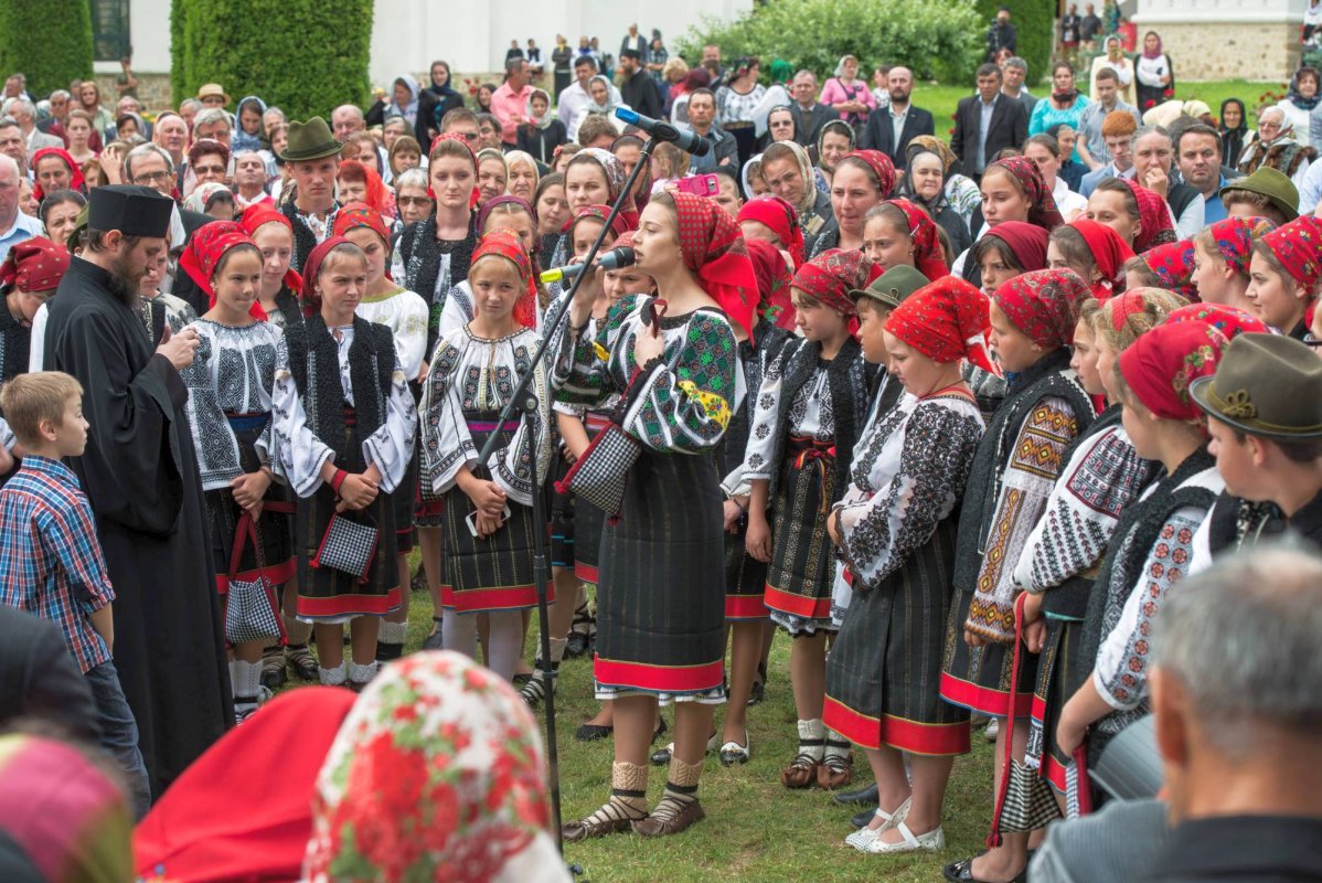 Mănăstirea Putna, un rug aprins de 550 de ani  56506