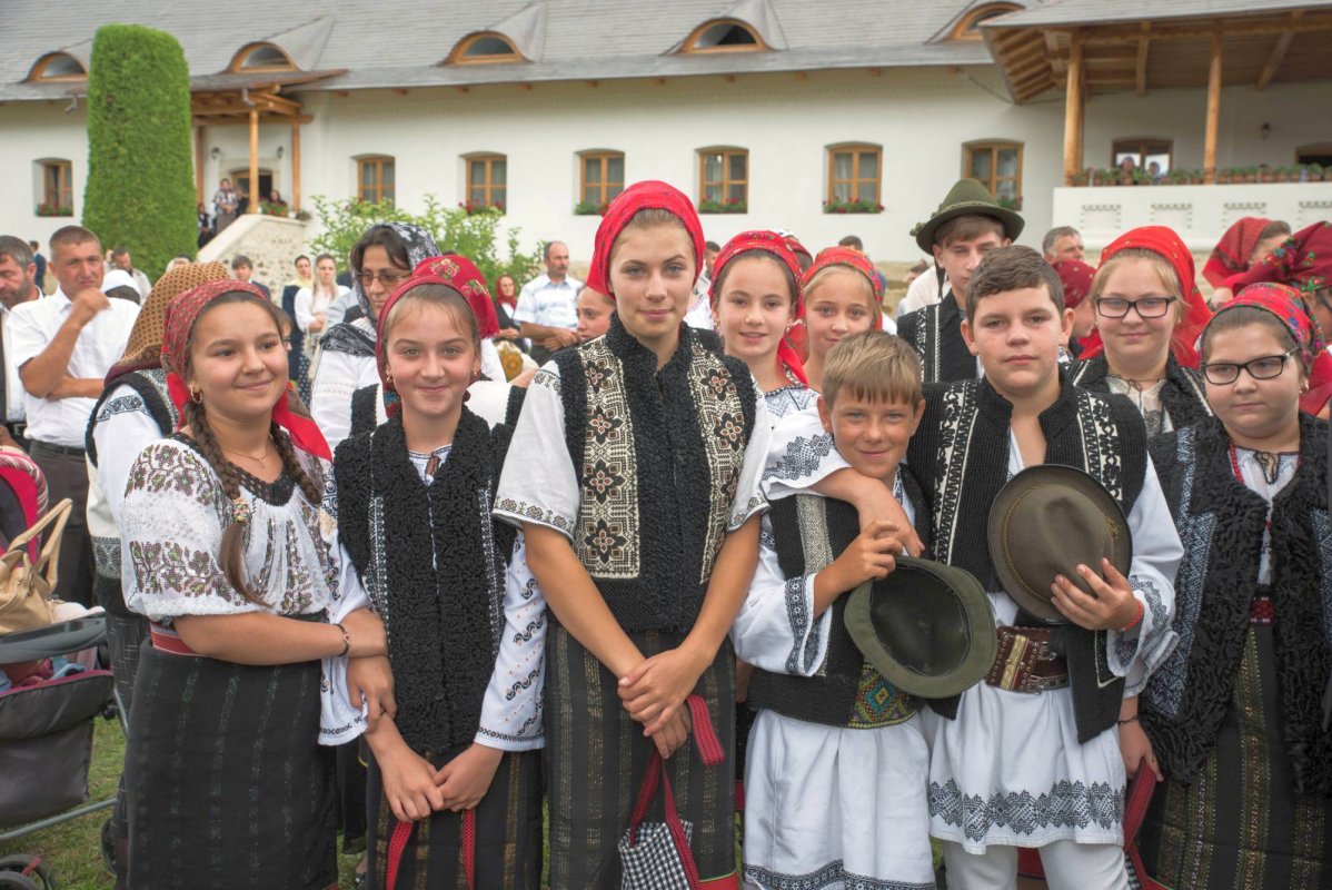 Mănăstirea Putna, un rug aprins de 550 de ani  56507