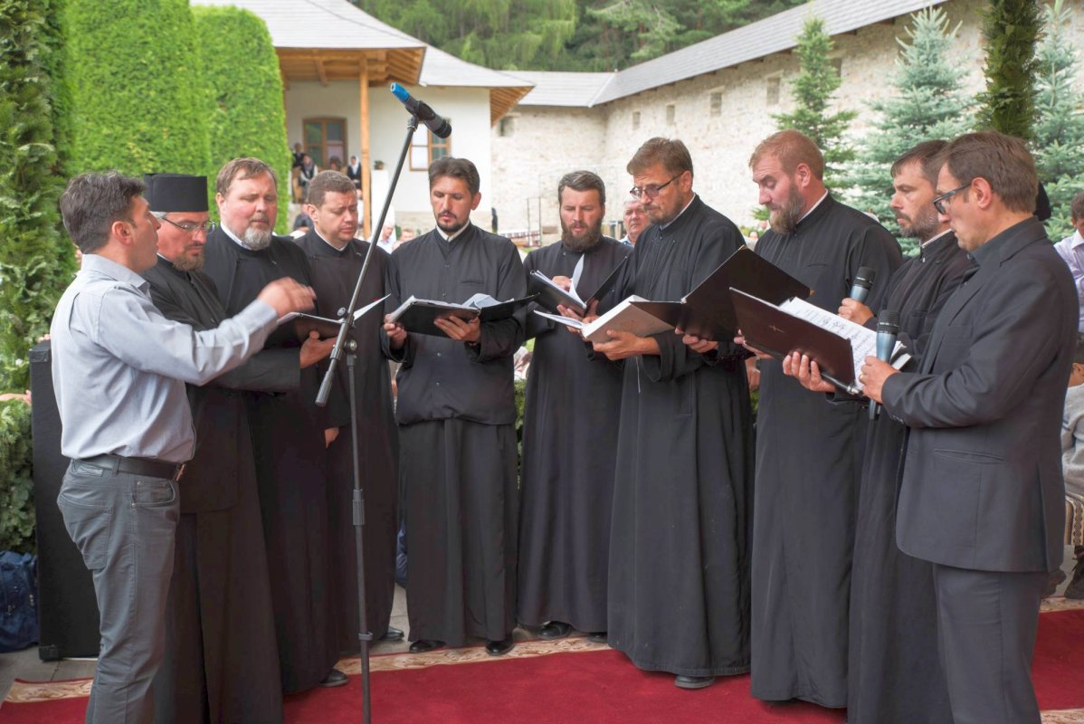 Mănăstirea Putna, un rug aprins de 550 de ani  56518