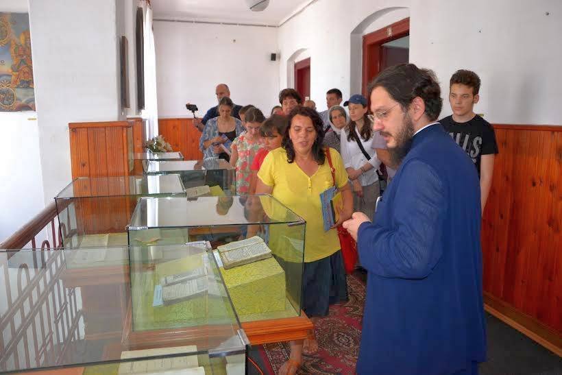 Pelerini din Muntenegru în Episcopia Caransebeșului 56449