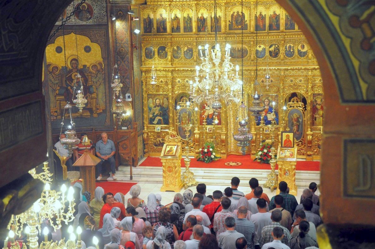 Credinţa trăită prin rugăciunea pentru ceilalţi 56411