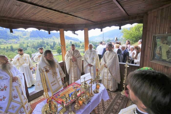 Sfințiri și binecuvântări arhierești în Duminica a IV-a după Rusalii 56375