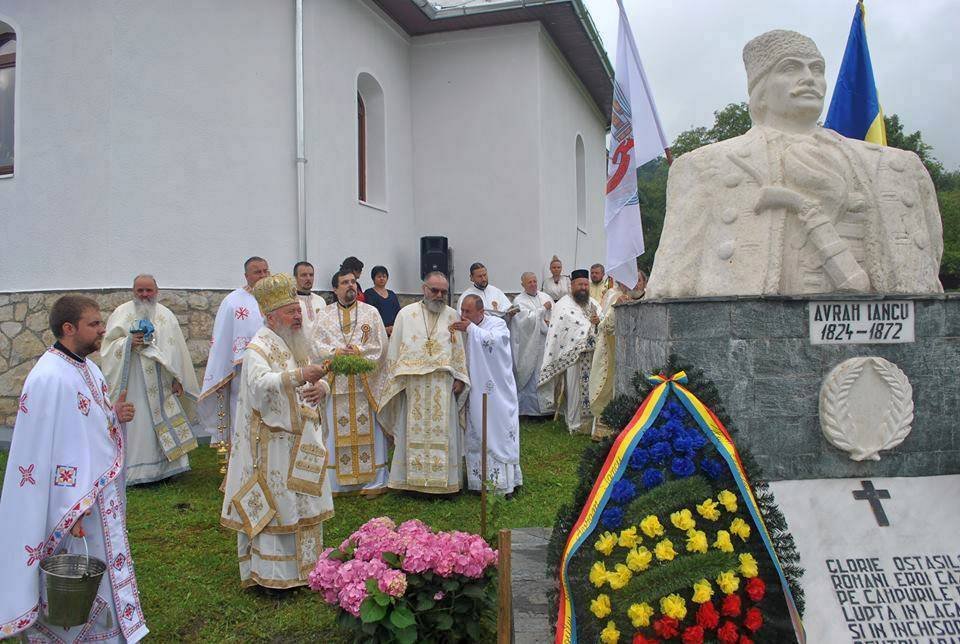 Sfințiri și binecuvântări arhierești în Duminica a IV-a după Rusalii 56377