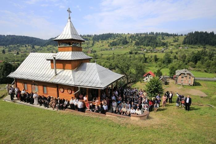 Sfințiri și binecuvântări arhierești în Duminica a IV-a după Rusalii 56378