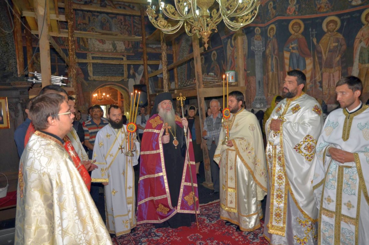 Mănăstirea Baia de Aramă și-a serbat cel de-al doilea hram 56337