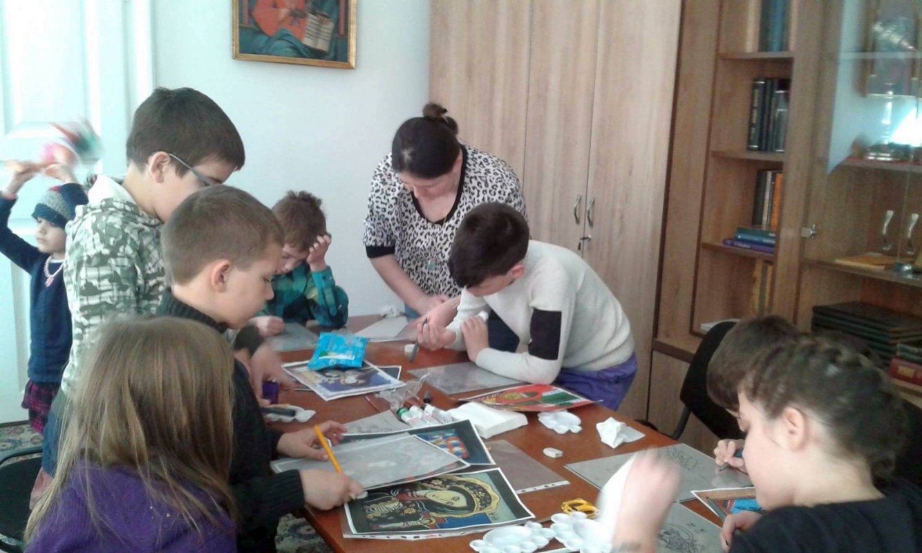 Program cu copii la parohia clujeană „Sfânta Treime” 56335