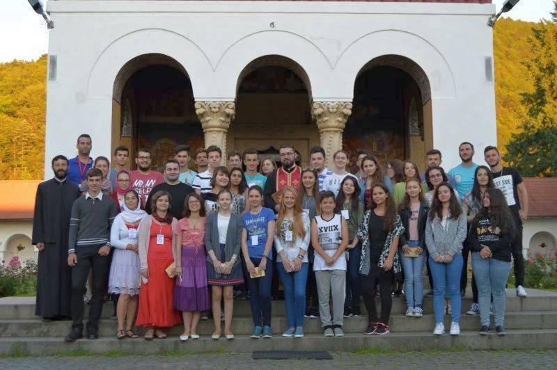 Tabăra de tineret „Tradiţie şi Noutate” 56344