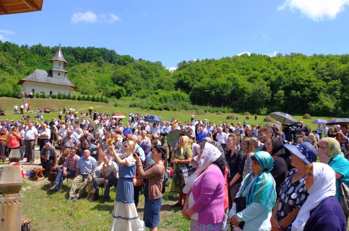 Hramuri și slujiri arhierești la sărbătoarea Sfântului Proroc Ilie  56162