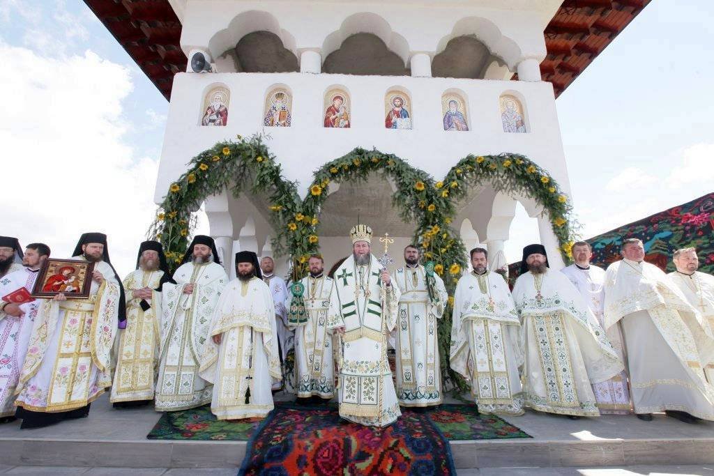 Hramuri și sfințiri la  lăcașe de cult din Maramureș 56104