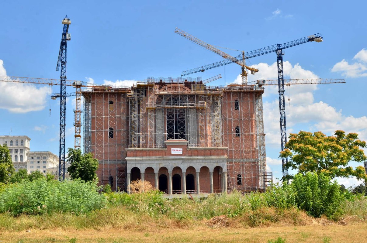 Lucrări intense pe şantierul Catedralei Naţionale 56143