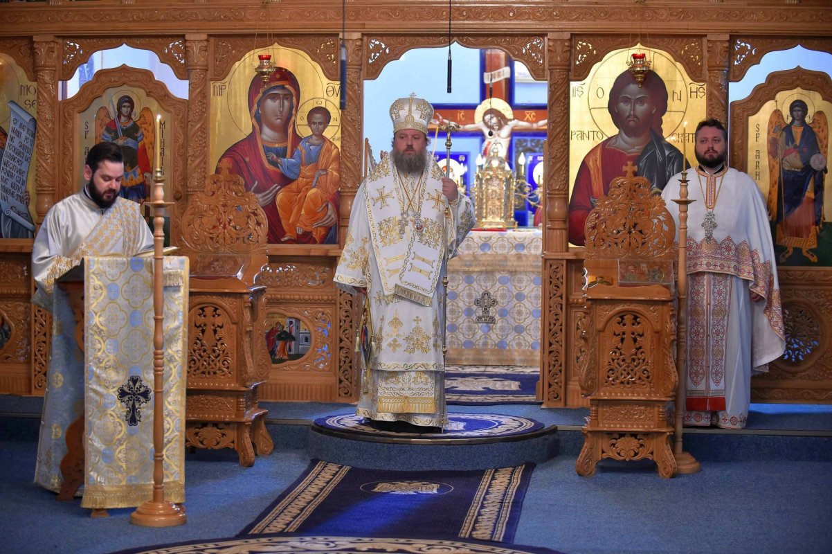 Patriarhul României, sărbătorit la 65 de ani de viaţă 56128