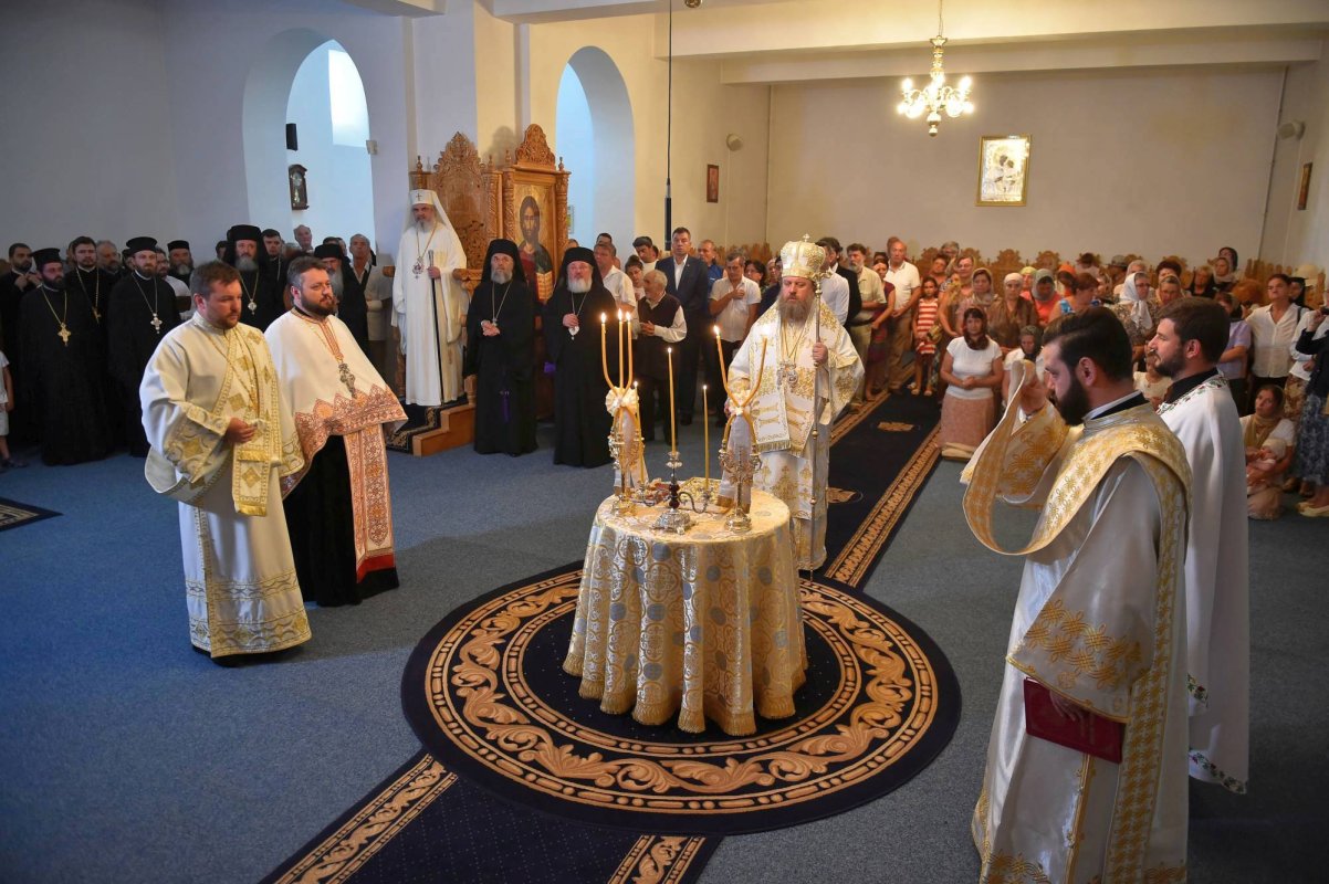 Patriarhul României, sărbătorit la 65 de ani de viaţă 56129
