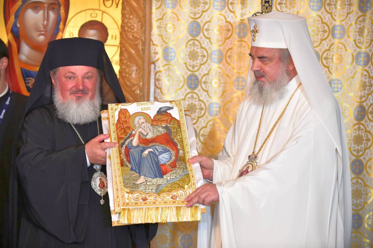 Patriarhul României, sărbătorit la 65 de ani de viaţă 56133