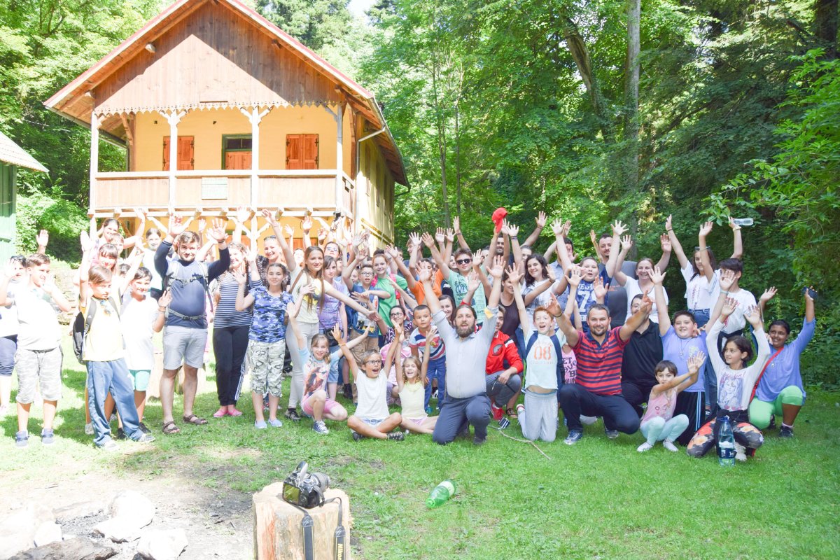 Excursie în cadrul programului „Tineri pelerini în Banatul de Munte” 56066