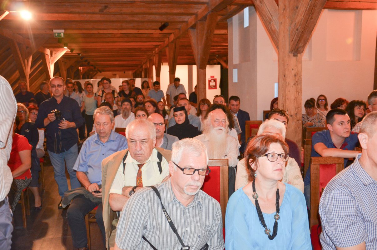 Expoziție jubiliară la Muzeul Național al Banatului 56064