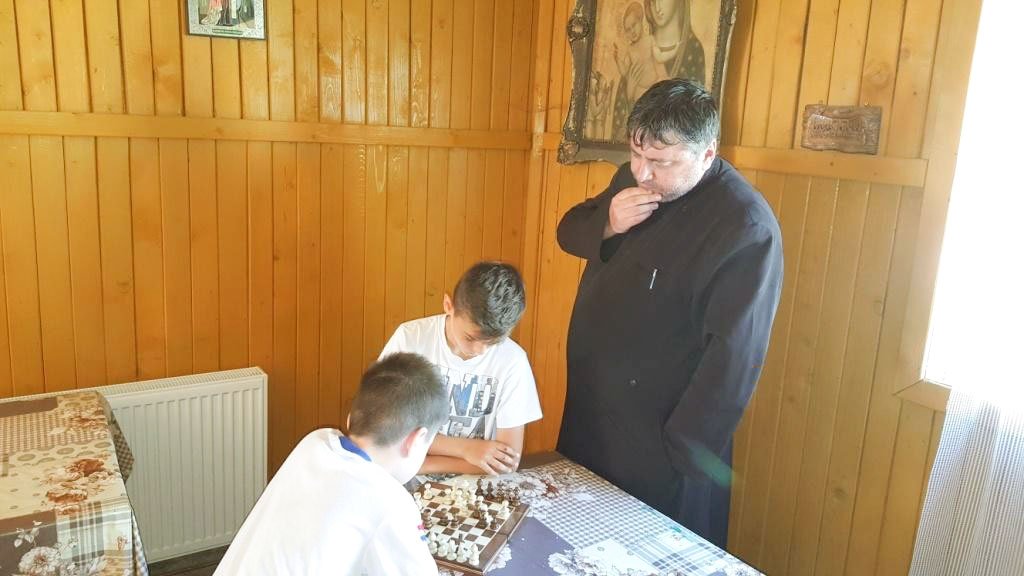 Şedinţă de lucru în cadrul Biroului de catehizare 56057