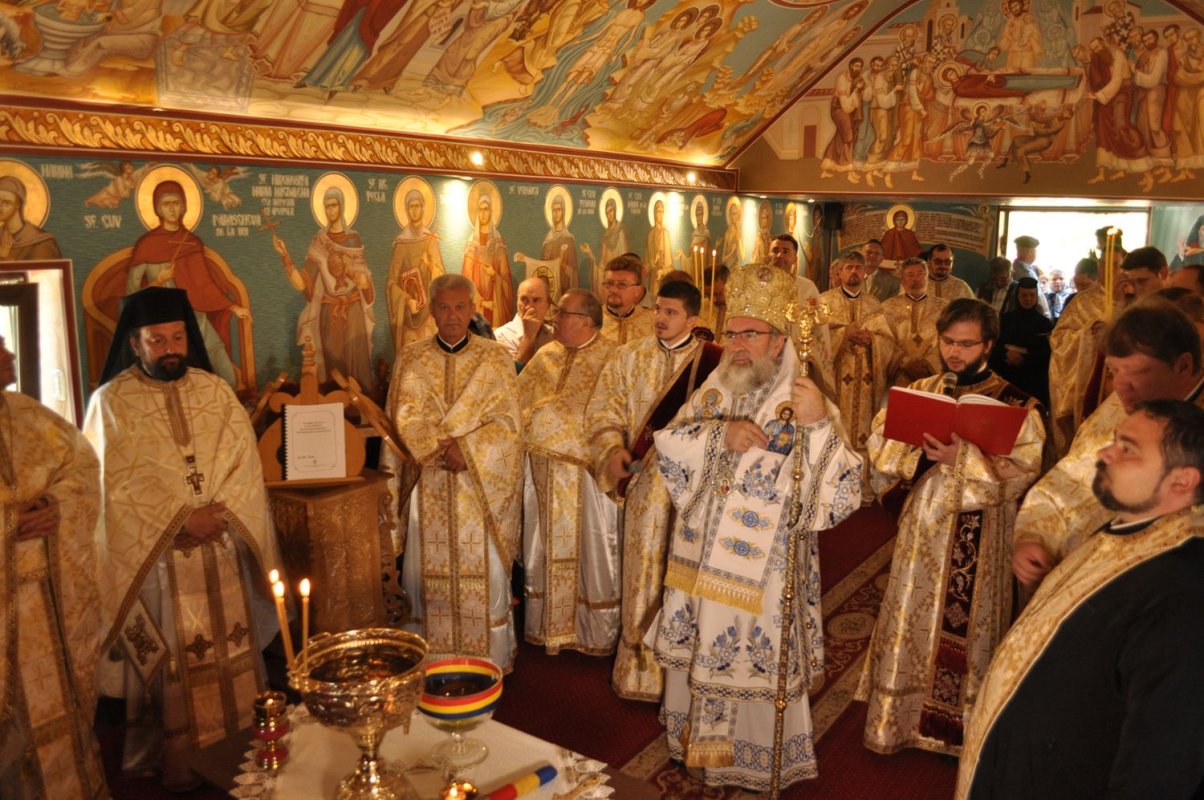 Sfinţire şi binecuvântare pe „Meteora“ Bacăului 56047