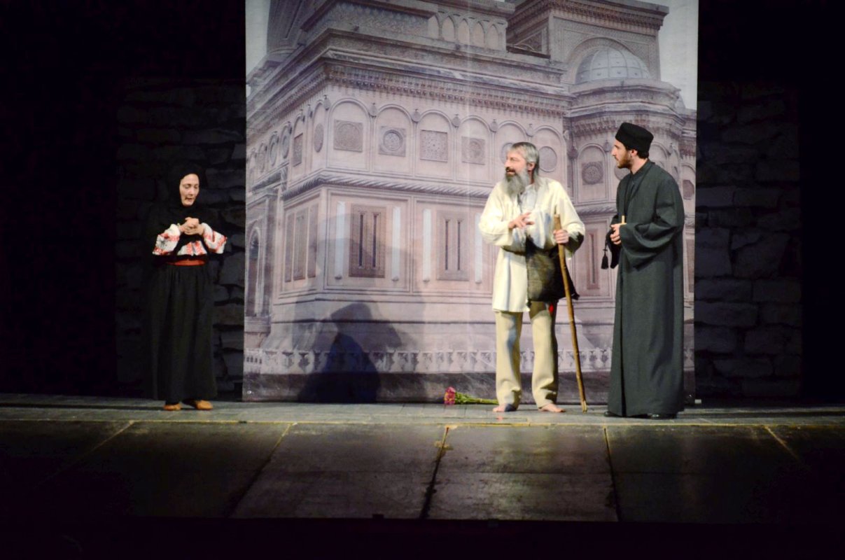 Atitudinea creștinului față de teatru 56037