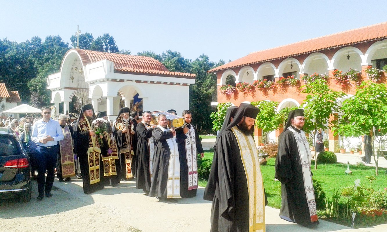 Pelerinaj cu moaștele Sfintei Mucenițe Filofteia 56018