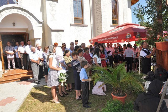 Târnosiri și slujiri arhierești, în Duminica a V-a după Rusalii 55987