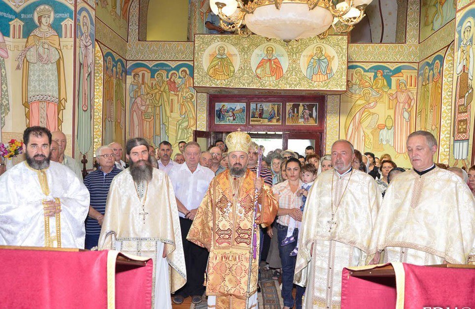 Târnosiri și slujiri arhierești, în Duminica a V-a după Rusalii 55988