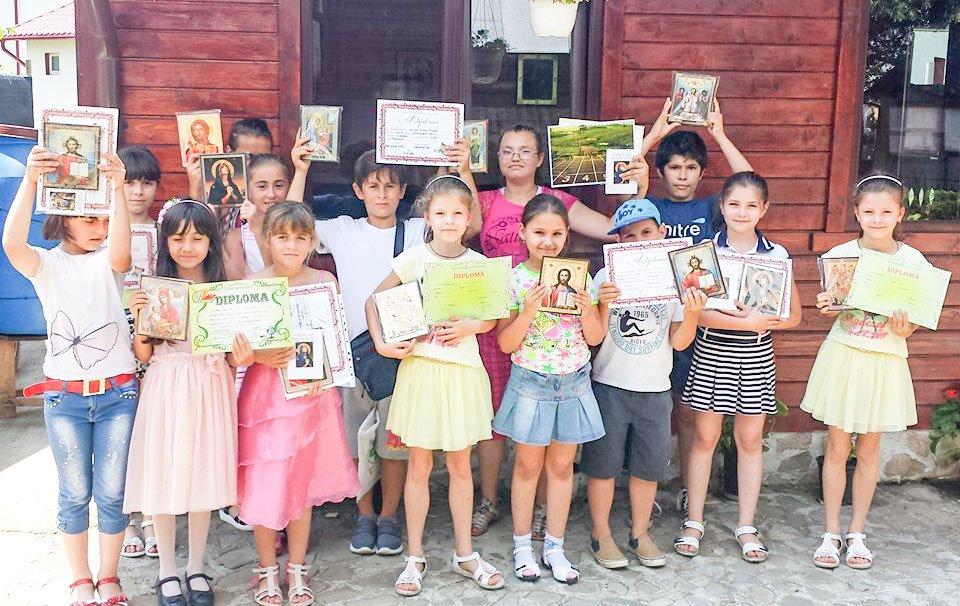 Biserica luptătoare a unui sat olimpic 55947