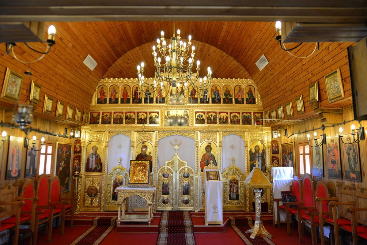 Biserica luptătoare a unui sat olimpic 55952