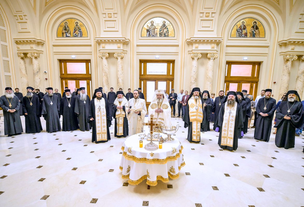 Peste 6.000 de turiști au vizitat Palatul Patriarhiei 55956