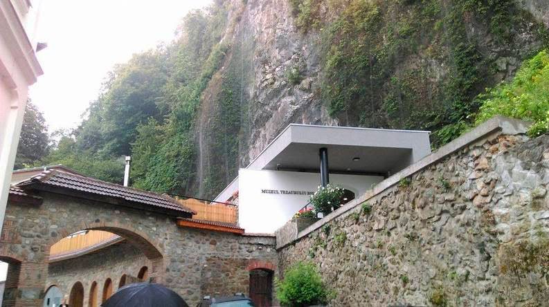 A fost inaugurat Muzeul Tezaurului de la Mănăstirea Tismana 55918