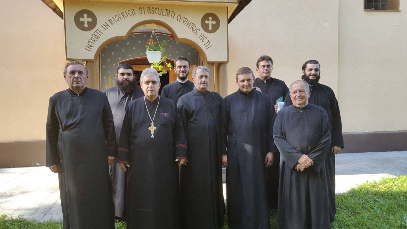 Cercuri pastoral-misionare în parohiile arădene 55878