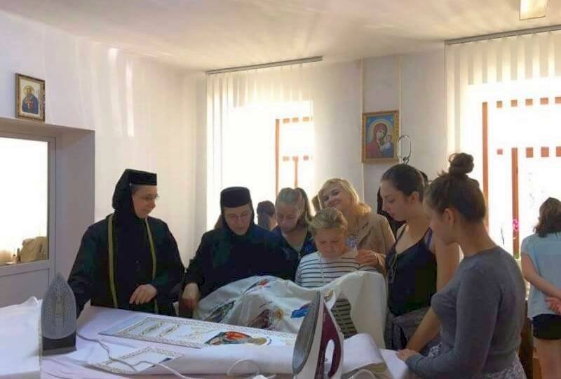 Şcoli de vară în Parohia Poduri şi la Mănăstirea Varatic 55831