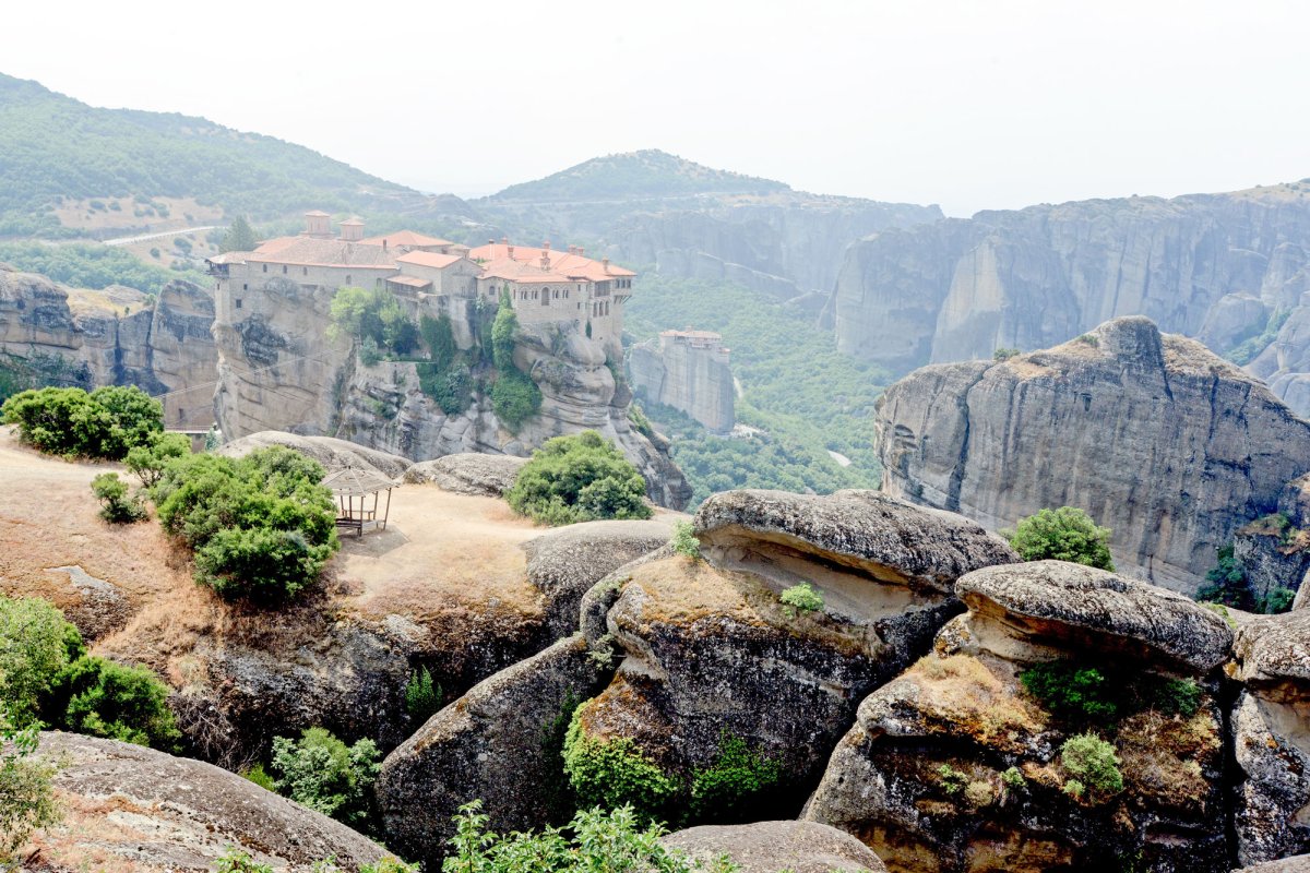 Mănăstirile de la porțile cerului 55798