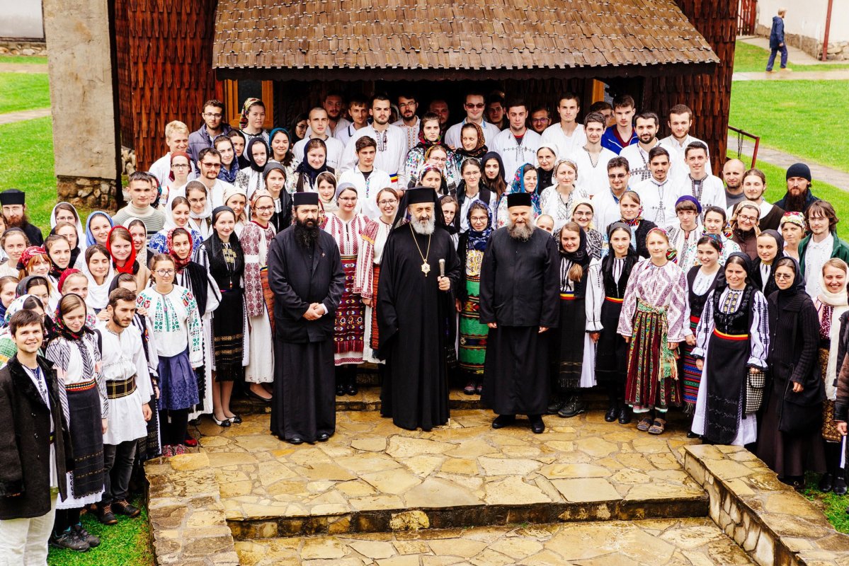 Sărbătoarea Sfântului Mare Mucenic și Tămăduitor Pantelimon 55776